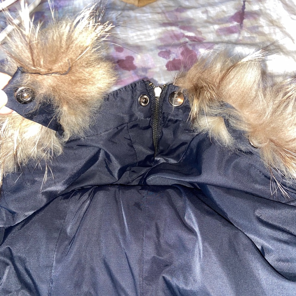 DKNY coat - Picture 9 of 9